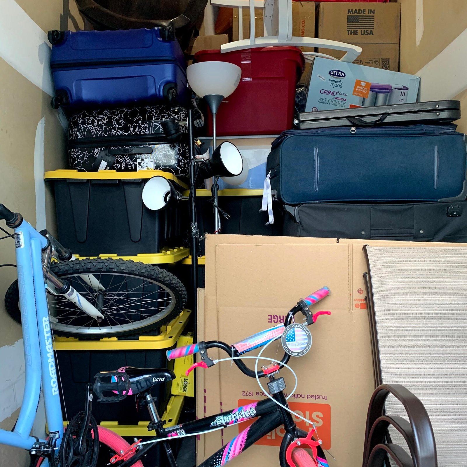 Local movers near you, JM Moving:
