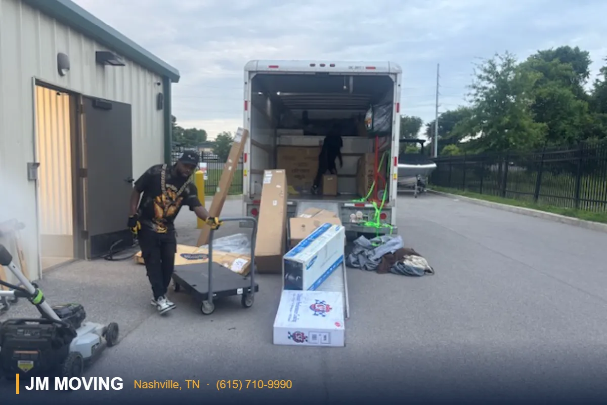 Nashville Mover Reviews: Verification Checklist — Nashville moving truck